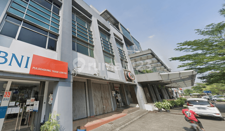 Ruko Hadap Jalan Raya Pulogadung Trade Center Jakarta Timur