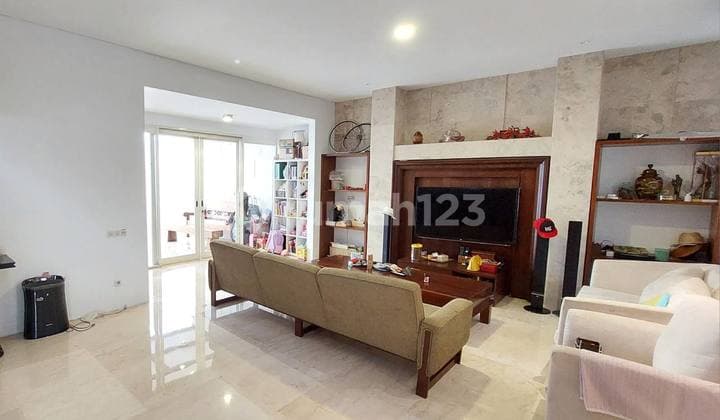 Rumah Graha Famili Strategis Elit