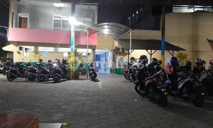 Ruko Raya Nginden Siap Pakai