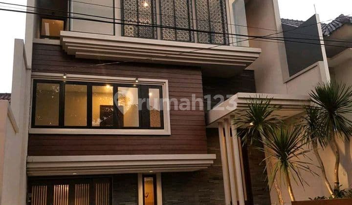 New Araya 2 Galaxy Home in Strategic Bumi Permai
