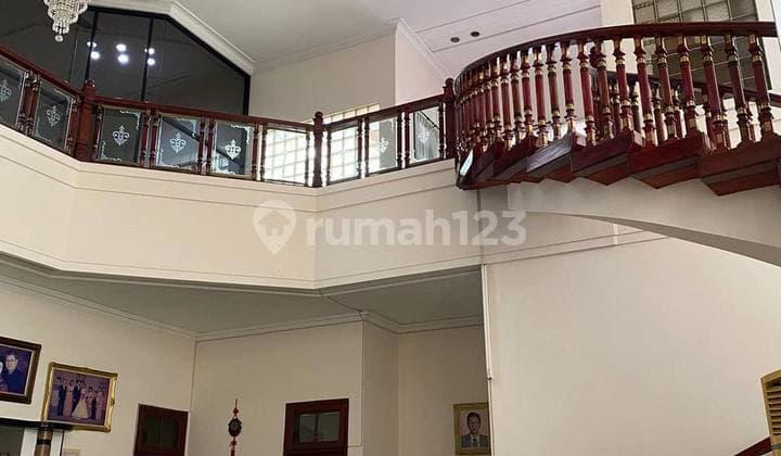 Rumah Mewah Cempaka Siap Huni