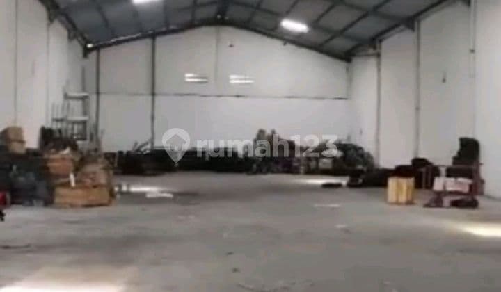 Bumi Maspion Warehouse Has Office