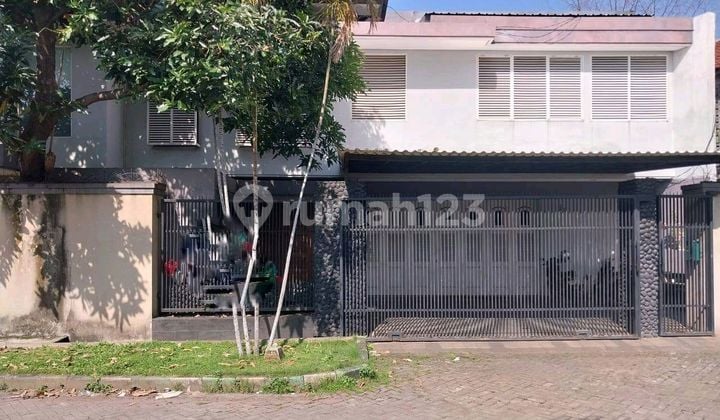 Rumah Hook Tenggilis Permai Siap Huni
