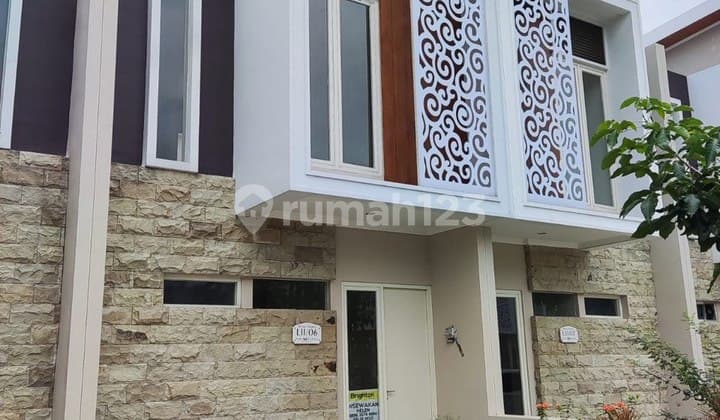 Rumah Baru Cluster Grand Shanaya Gresik