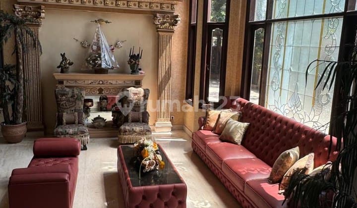 Galaxy Earth Permai Luxury Classic House