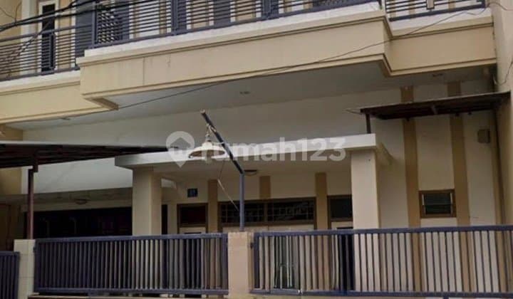 Rumah Babatan Pantai Strategis Siap Huni