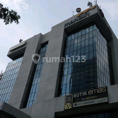 Gedung Perkantoran Pemuda Tengah Kota