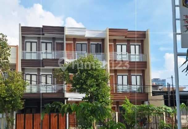 Rudy Cen Dijual Rumah Taman Ratu 5x18 Dekat Green Ville Strategis