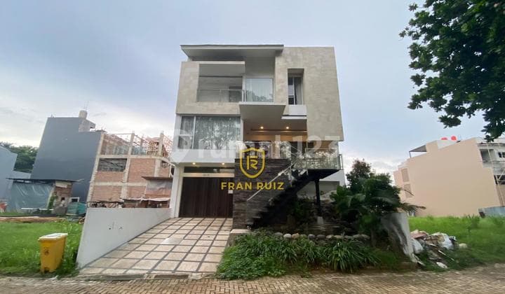Rudy Cen Rumah Mewah Casajardin 244m2 Casa Jardin Furnished