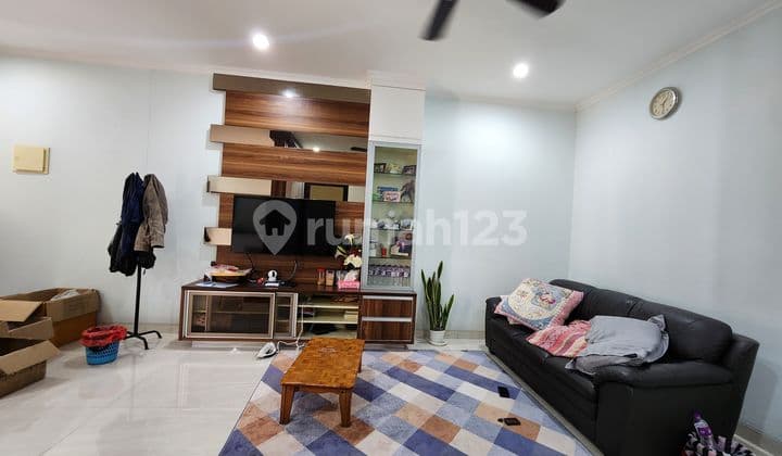 RUDY CEN Dijual rumah Casajardin 8x18 sudah full renov & balkon cor