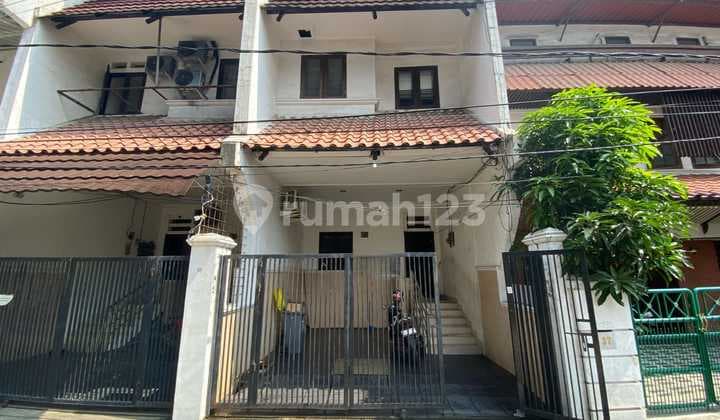 RUDY CEN Dijual Rumah kost di Jl Muwardi dekat untar dan trisakti