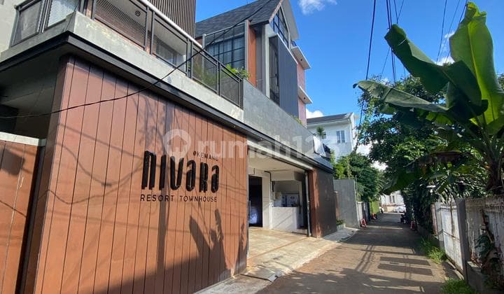Disewakan Rumah Furnished di Kemang Fasilitas Apartemen Nivara Resort Brandnew Exclusive Town House