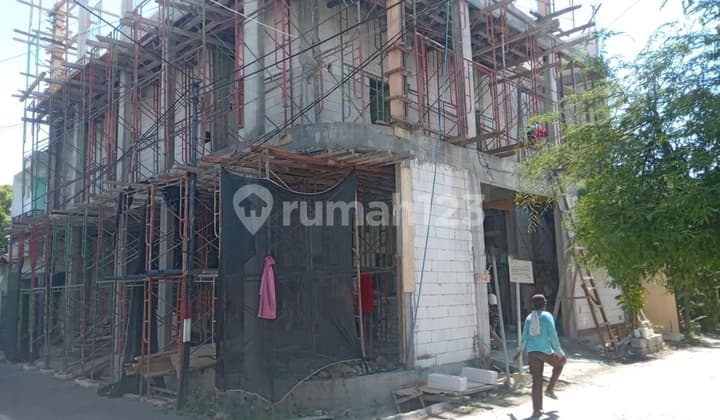 Dijual Rumah Kos Hook Exclusive 3 Lantai Full Furnished Perkamar !!Investasi yang Stabil Cashflow Mengalir !!Lokasi Gunungsari Indah ( Gsi ) Surabaya