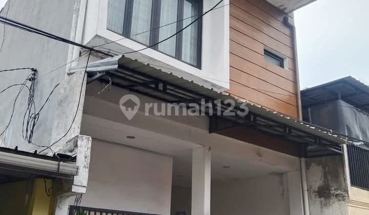 Rumah 2 Lantai Minimalis di Perumahan Gunungsari Indah ( Gsi )- Wiyung Surabaya*