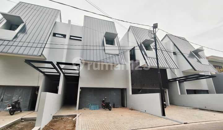 Brand New Houses In Quiet, Strategic Area, Close To Senayan & Permata Hijau