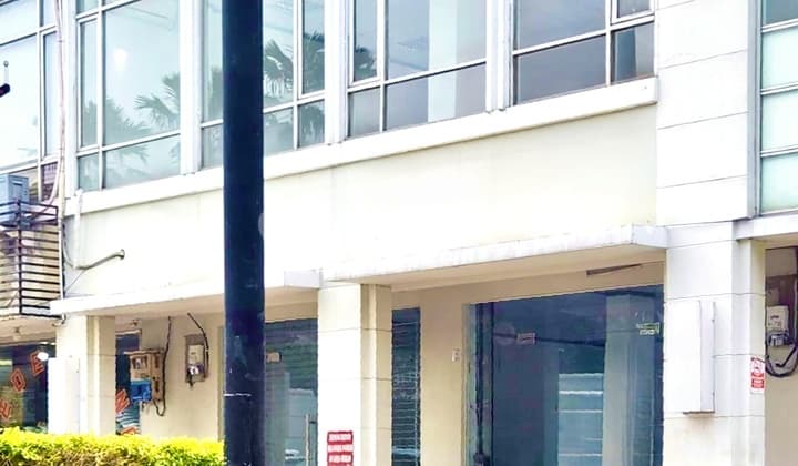 Ruko Gandeng 2 Pintu 3 Lantai,