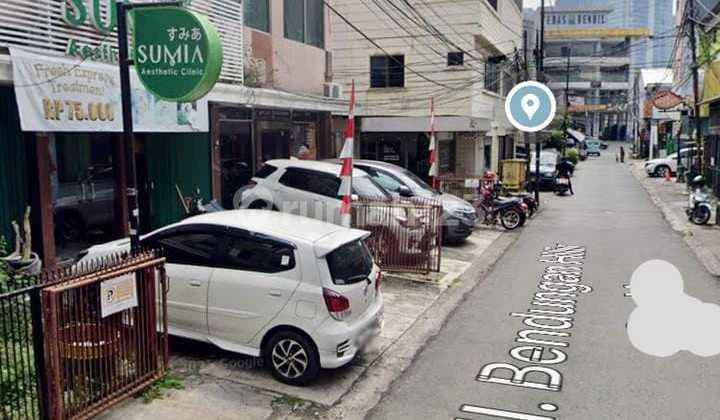 For Rent: 3-Story Shop House, Former Beauty Clinic in Bendungan Hilir.