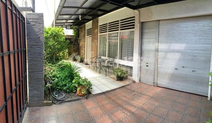 House Suitable for Boarding; Close to Bendungan Hilir St, Sudirman St, and Gatot Subroto St.