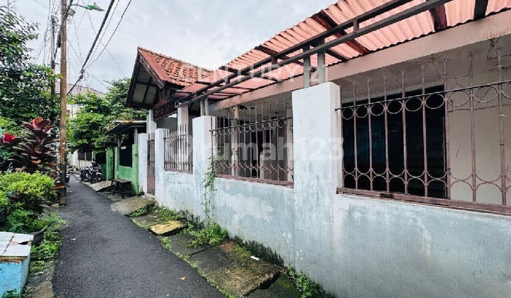 Rumah Tua Murah Hitung Tanah 9,5X16,7M Dekat Mardani Raya Jakpus