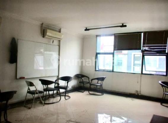 Ruko Gandeng Harga Miring Daerah Komersial Di Jakarta Selatan