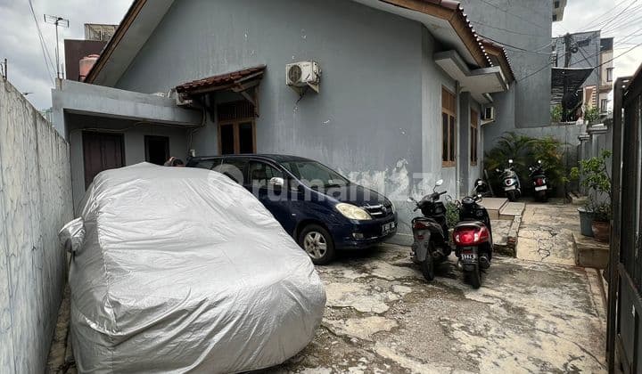 Rumah Kost di Kebon Kacang, Dekat Thamrin - Sudirman