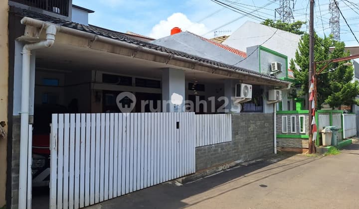 Rumah Dijual Dalam Cluster di Gandul. Area Tenang.