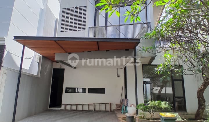 Rumah Baru Arsitektur Modern Di Kemang