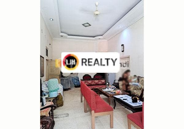 For Sale or Rent House in Lampersari Raya, Semarang. Rental price IDR 200 million/year.