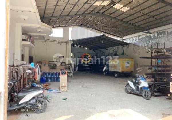 Business Place in Blotongan Salatiga