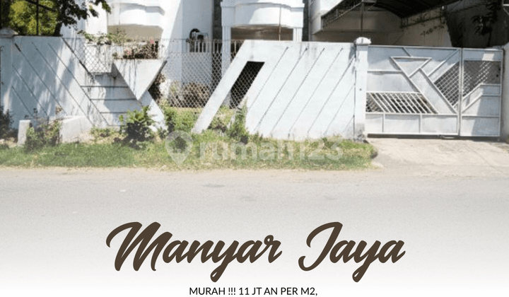 Manyar Jaya House, Strategic
