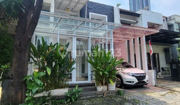 Rumah Cantik Harga Terjangkau di Bintaro - Lokasi Strategis! (Ia)