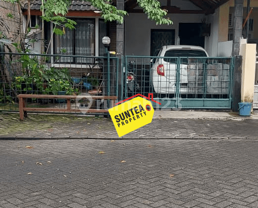 Cheap Sale, Spacious Ready-to-Occupy House in Bintaro Jaya 3, Strategic Location, Beautiful, Safe and Comfortable Environment, Close to Al Azhar Bintaro School, Bintaro Plaza, Rs Premier Bintaro, Bintaro Exchange Mall, Pondok Ranji Station, Location in Cucur Bintaro Jaya.