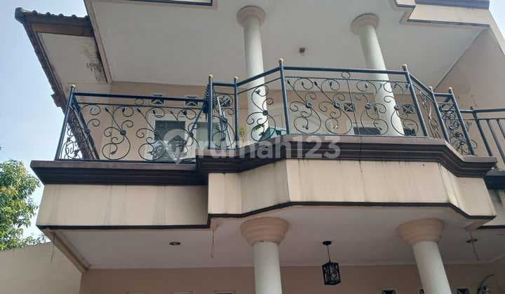 Rumah 2 Lantai Plus Kontrakan Dekat Kampus Stan