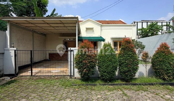 1-Storey House with a Large Yard in Graha Bintaro