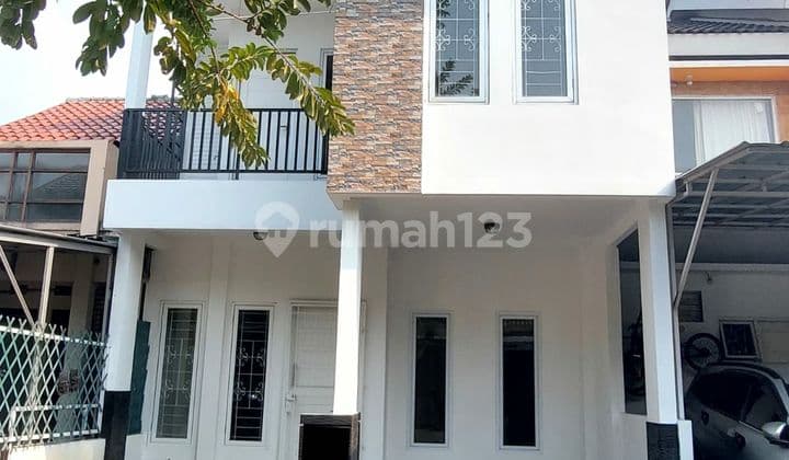 Rumah 2 Lt. Sudah Renovasi Dalam Cluster Mahagoni Park