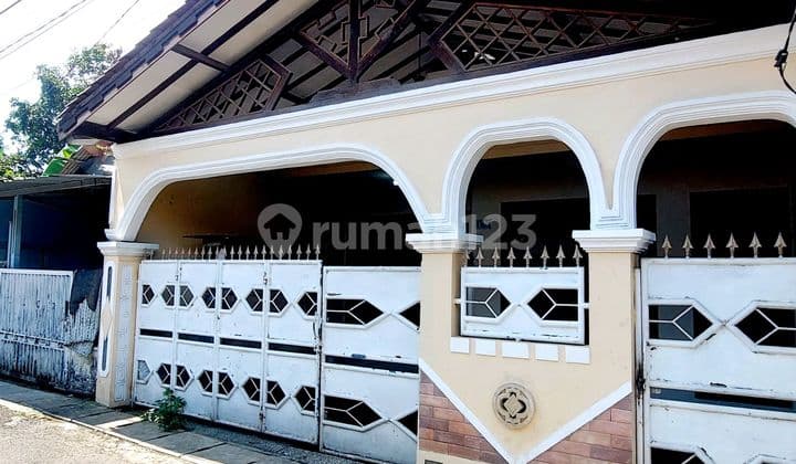 Rumah Besar dengan Harga Terjangkau di Sekitar Graha Raya