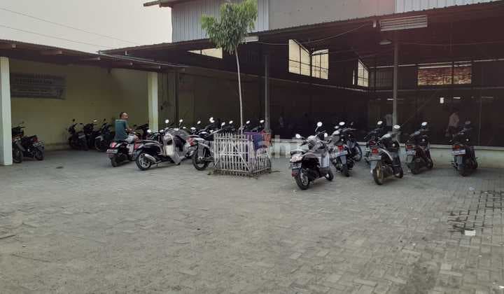 Gudang/Lapangan Futsal Jl. Raya Pakuhaji Kab. Tangerang