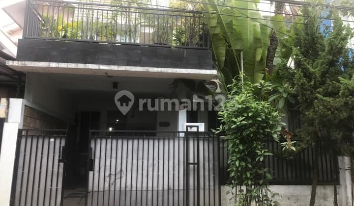 Rumah di Jl Puyuh Barat Sektor 5 Bintaro Tangerang Selatan