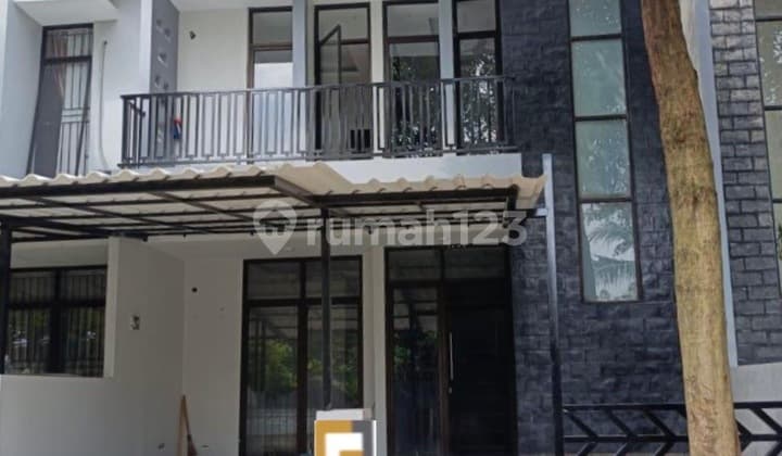 Rumah baru Renovasi Neo Permata sektor 9 Bintaro Jaya