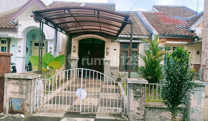 Villa Dago House, in a leading cluster, Pamulang, South Tangerang.