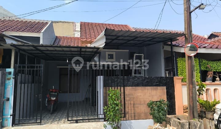 Rumah di Perumahan Simprug Poris Cipondoh - Tangsel