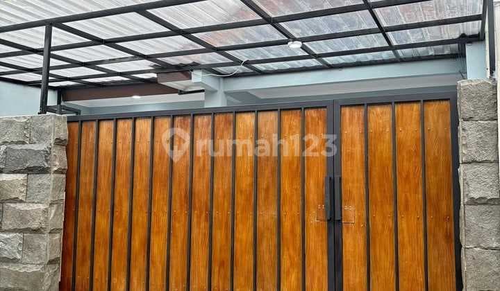 Rumah Komplek Departemen Agama. Kedoya Selatan Kebon Jeruk Jakbar