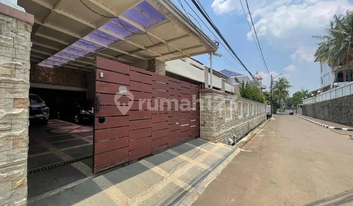 Rumah di Komplek Permata Hijau Jaksel Dekat Toll Stasiun Kebayoran Palmerah