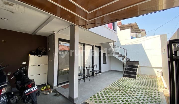 Rumah/kos2 an di Pisok Bintaro depan Kantor Stan Bintaro Tangsel