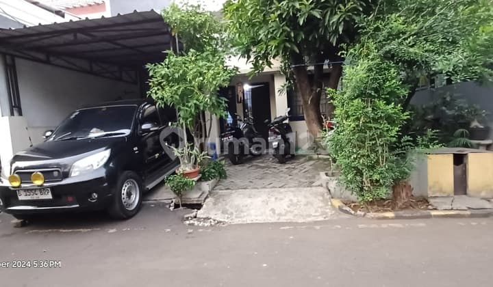 House in Taman Mutiara, North Paninggalan, Ciledug