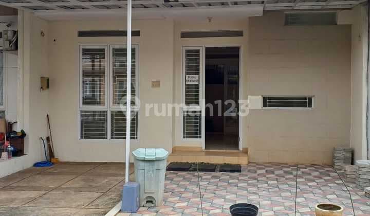 Rumah Bagus 2 Lantai Siap Huni di Dalam Cluster
