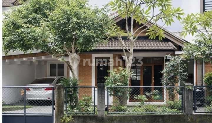Rumah dengan Luas Tanah Besar Area Lebak Bulus Jakarta Selatan