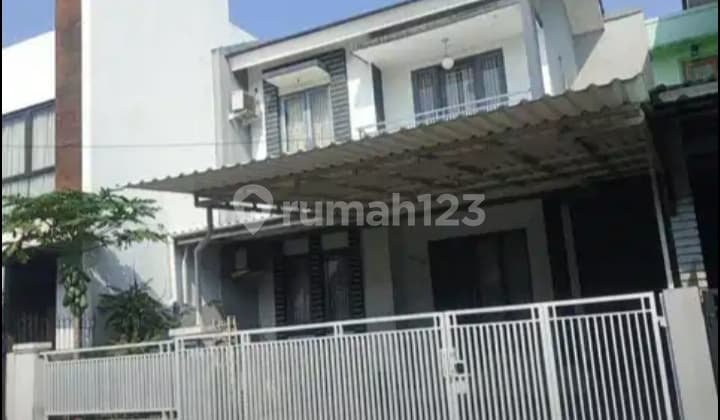Rumah Bagus Di Area Bsd Nyaman Dan Strategis