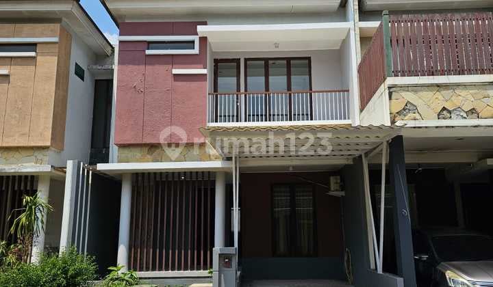 Rumah Terenovasi Siap Huni Area Bintaro Dalam Cluster