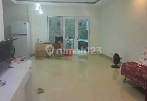 Rumah 2 Lantai Sudah Renovasi Furnished Premier Park 2 Tangerang